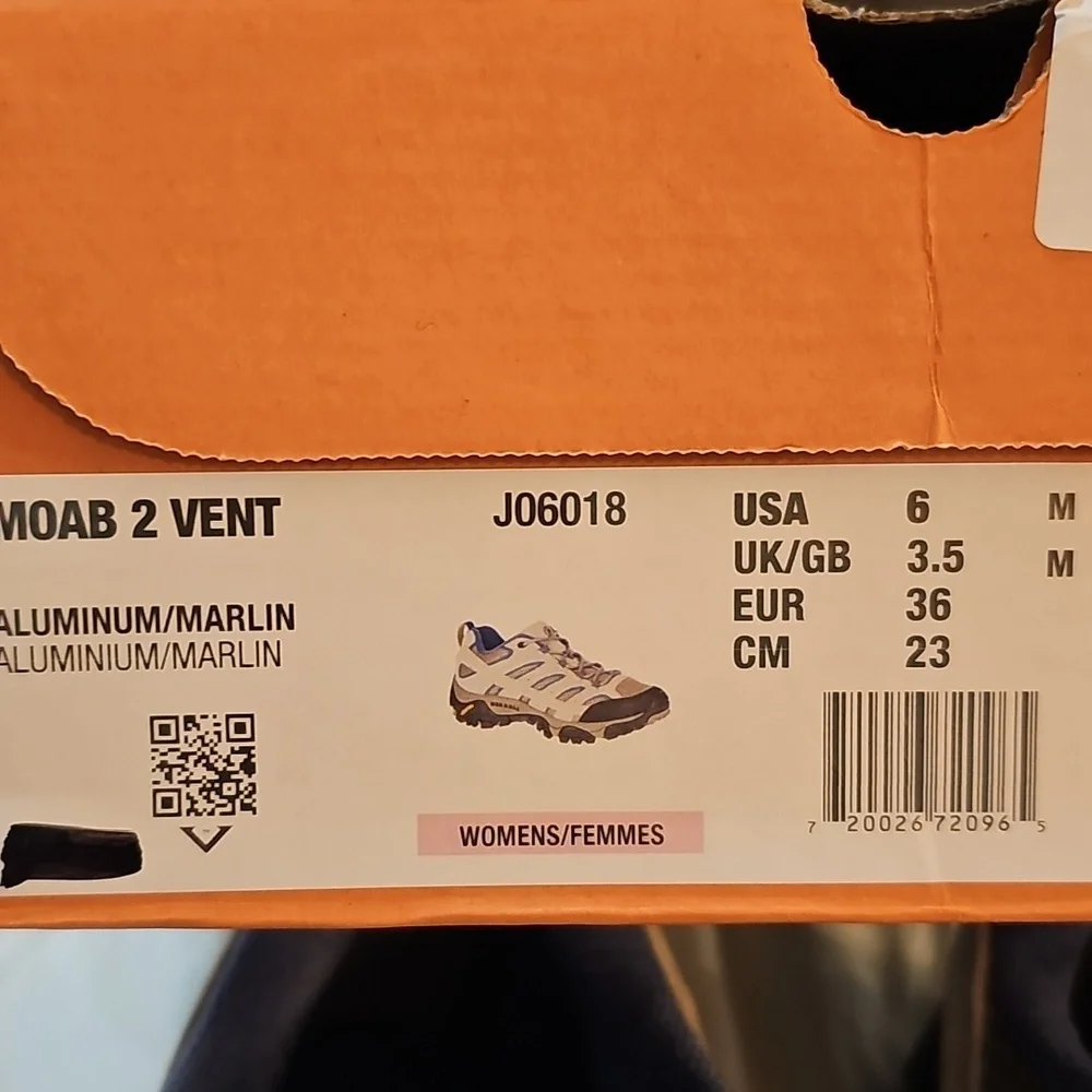 Merrell Gray and Blue Trail Shoes - Picture 9 of 10